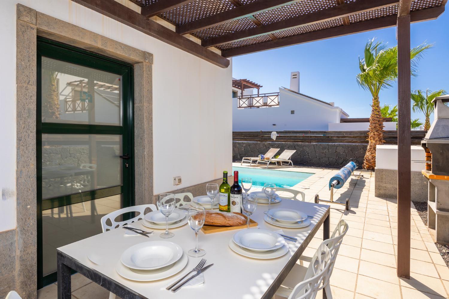 Villa Dacil Playa Blanca  Buitenkant foto