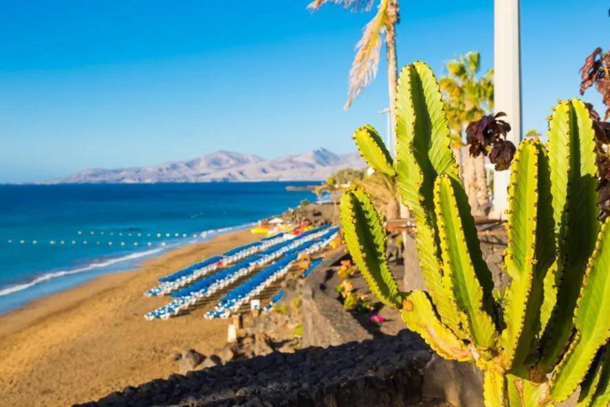 Villa Dacil Playa Blanca  Buitenkant foto